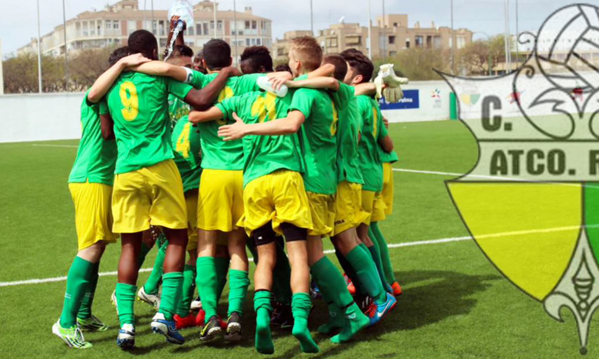 LOS JUGADORES DEL CD AT RAFAL LISTOS PARA LA YELLOW CUP