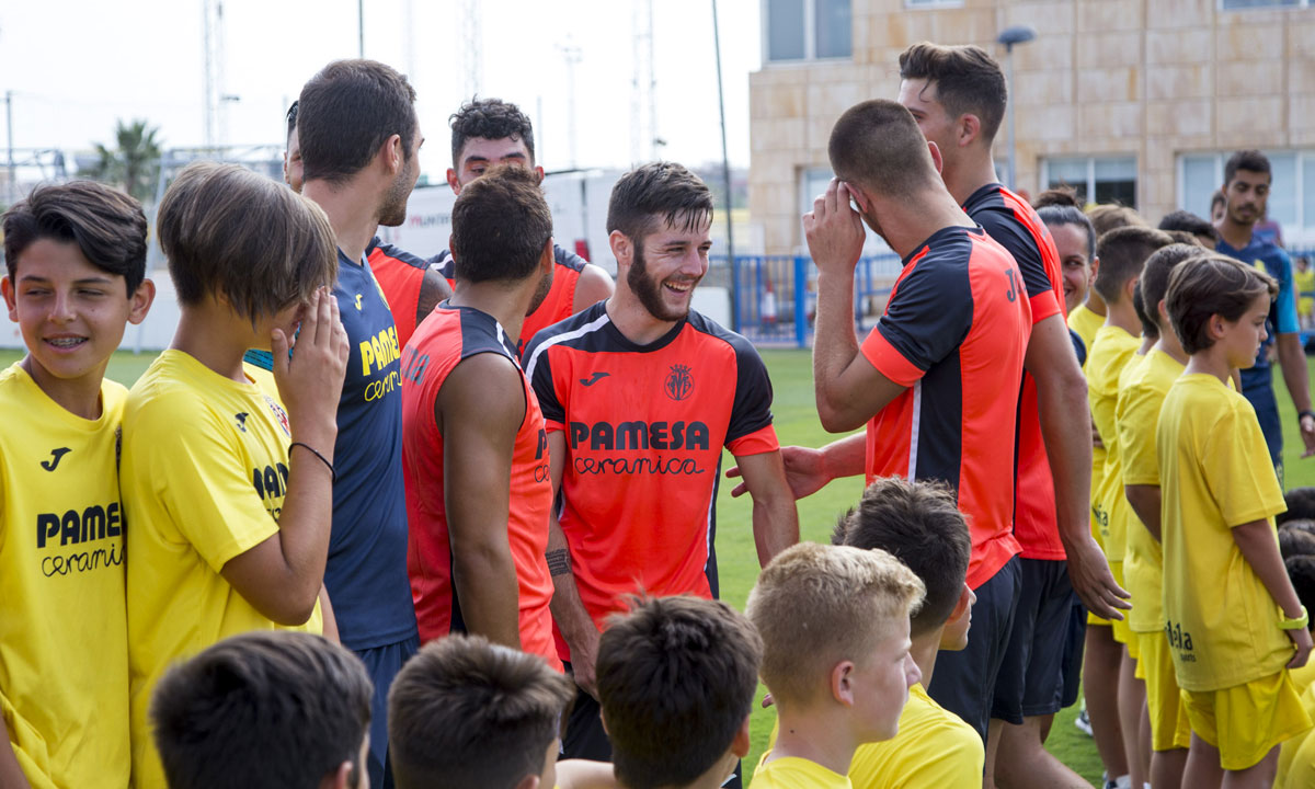 SORPRESA EN EL CAMPUS PRO DEL VILLARREAL