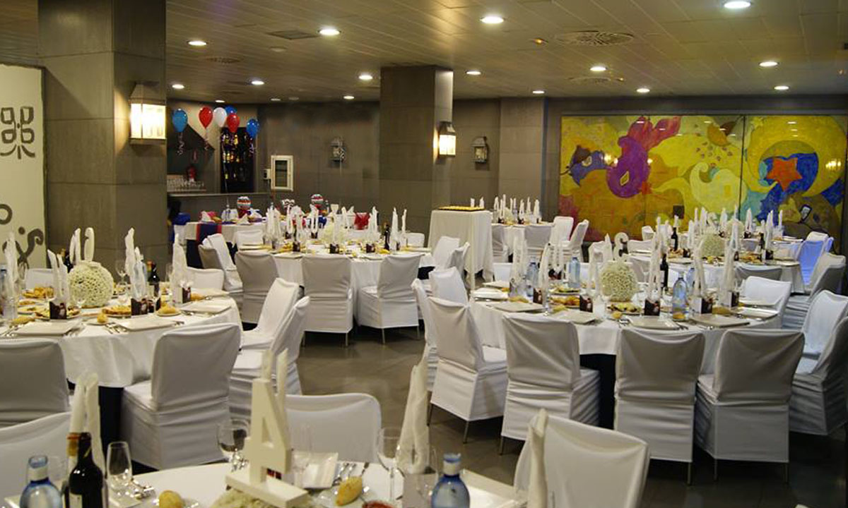 CENA DE LÍDERES EN EL RESTAURANTE ENTRELÍNEAS