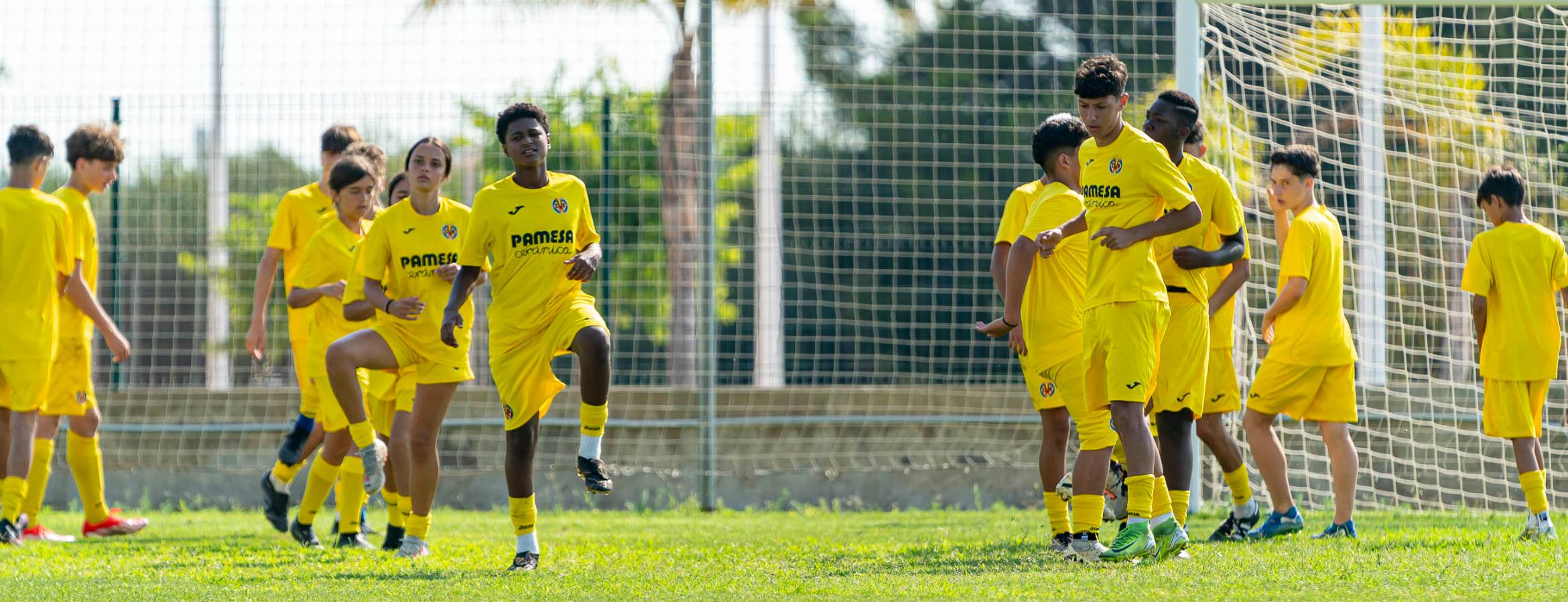 AGAETE TURNS YELLOW: VILLARREAL CAMP LANDS IN GRAN CANARIA