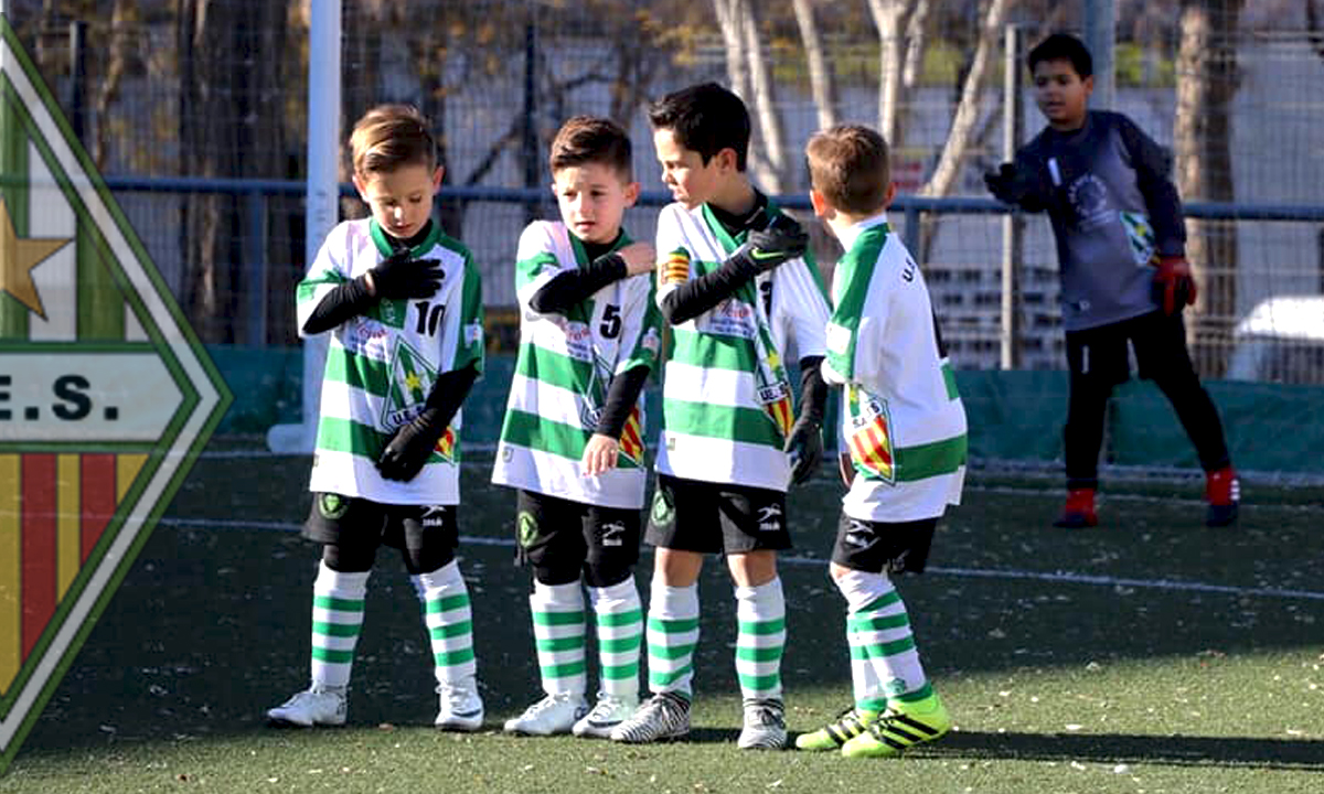 DE SANTS-MONJUÏC DE BARCELONA, RECIBIMOS LA UE SANTS 