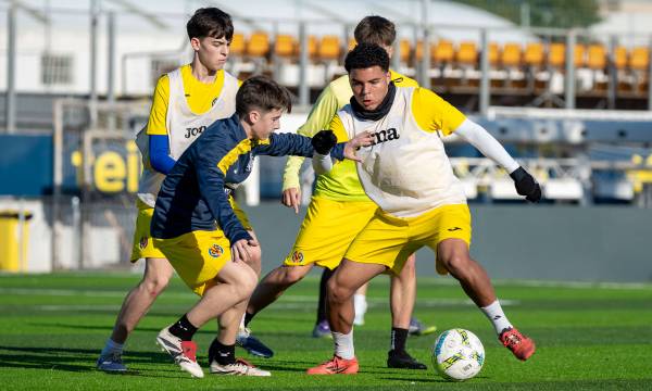 THIS CHRISTMAS, TRAIN, LEARN AND ENJOY THE GAME LIKE A TRUE GROGUET