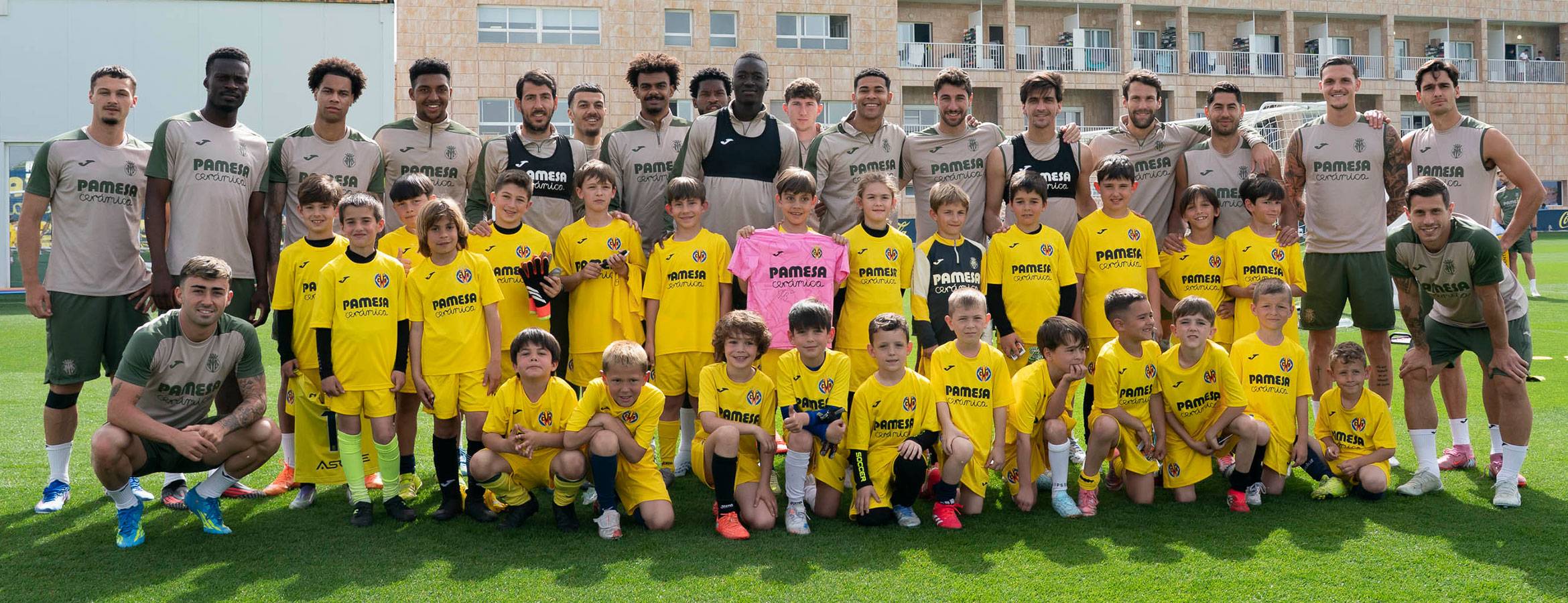 ÉXITO TOTAL EN LOS CAMPUS DE PASCUA DEL VILLARREAL CF